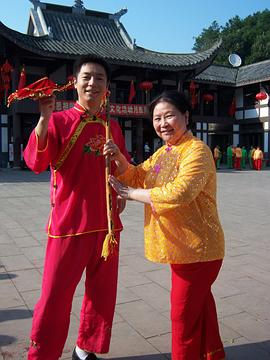 闹春莲萧舞起来 第16集